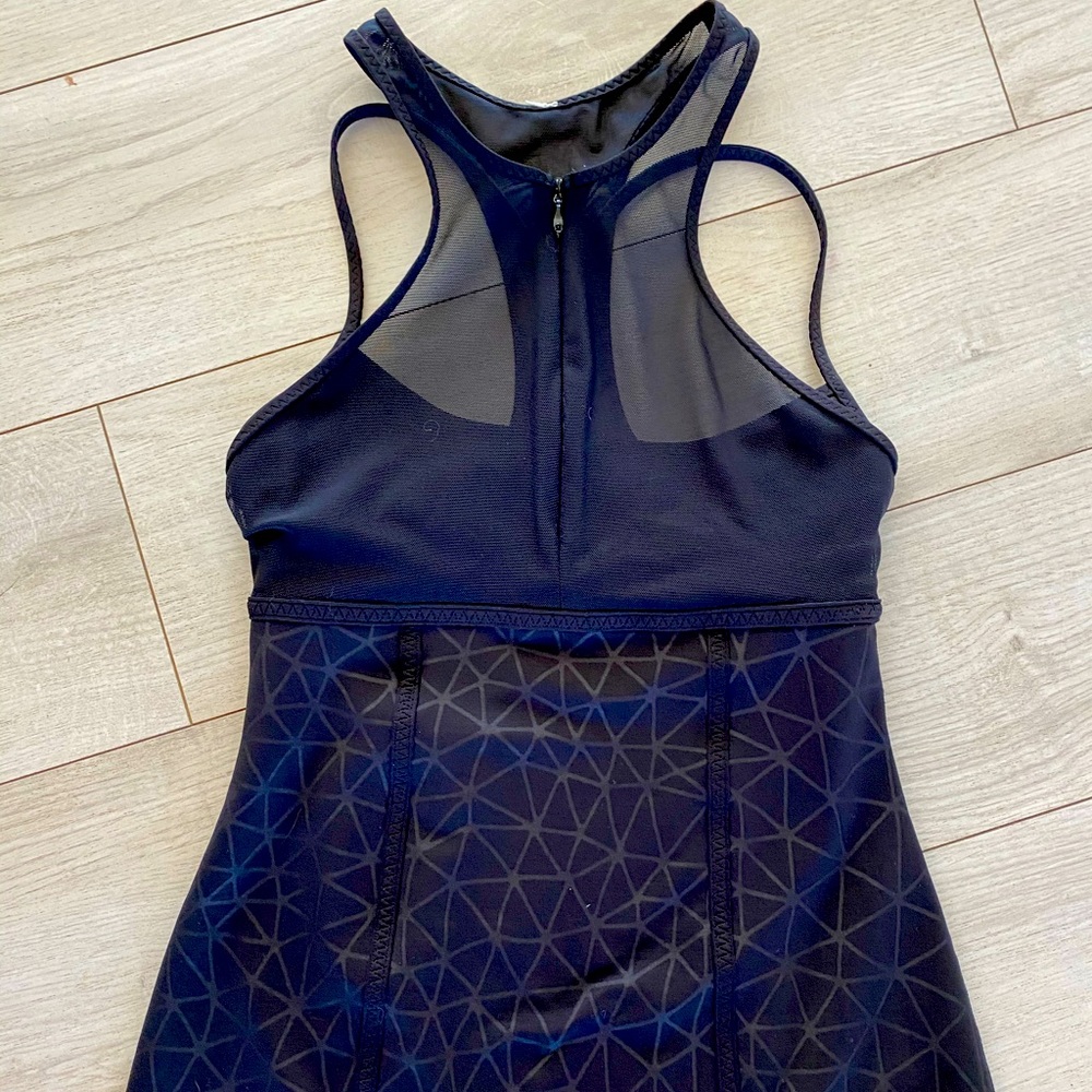 Super Sexy Zippered Black Lululemon Strappy Tank